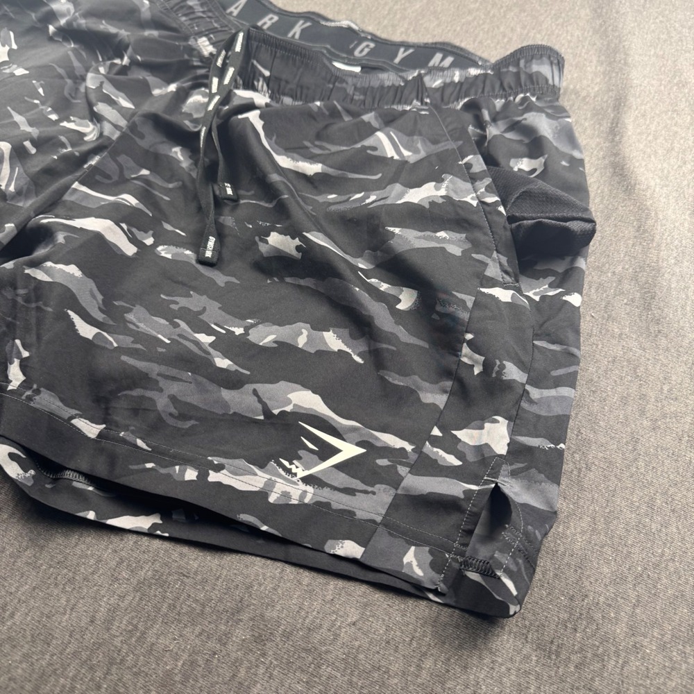 Gymshark Mens XXL Grey Camo 2-in-1 Training Shorts Black Camouflage A3A5K